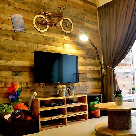 The Woodz Homestay Тана Рата Екстериор снимка