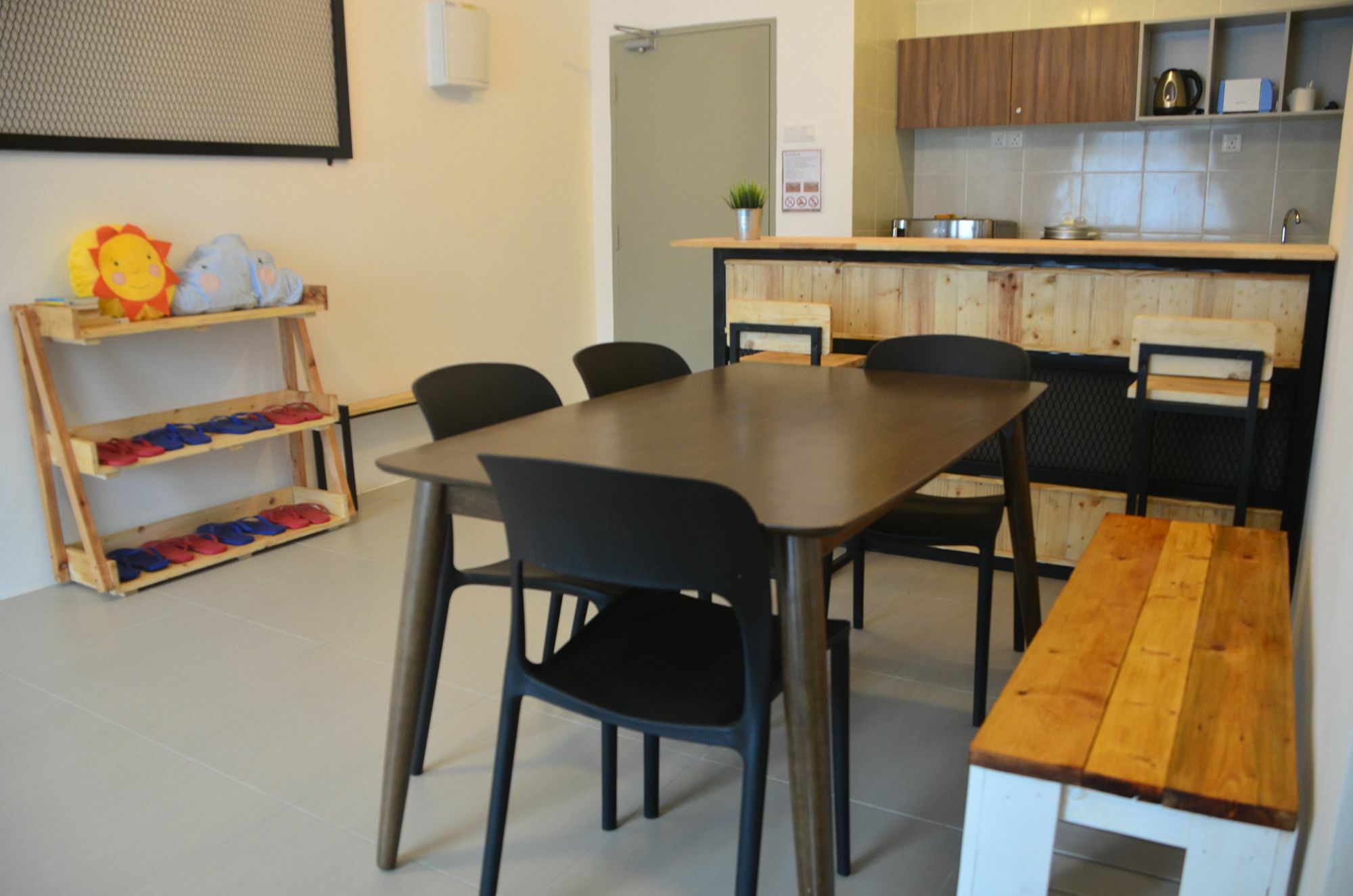 The Woodz Homestay Тана Рата Екстериор снимка
